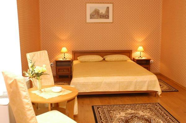 Peron Panzio Bed & Breakfast Debrecen Exterior photo